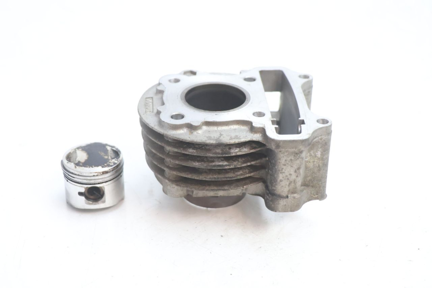 photo de CILINDRO PISTÓN PEUGEOT V-CLIC VCLIC 50 (2007 - 2013) - Detalle de la pieza