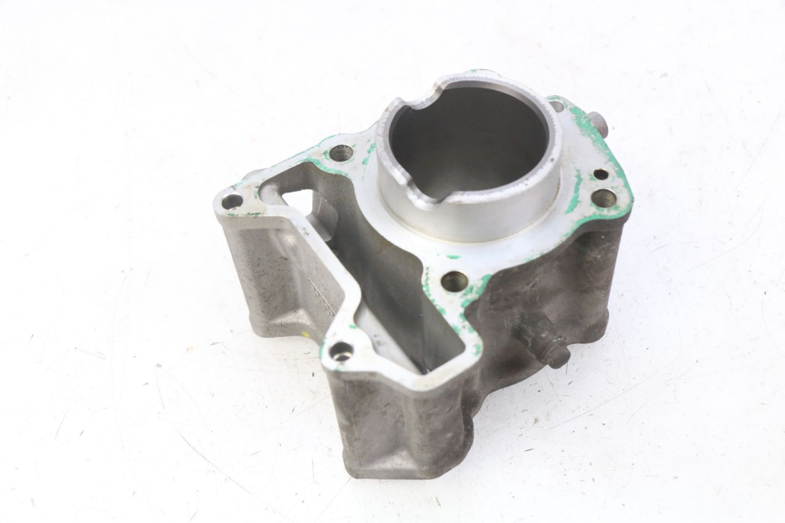 photo de CILINDRO PISTÓN PIAGGIO VESPA GTS IGET ABS 125 (2017 - 2023) - Detalles de los puntos de fijación