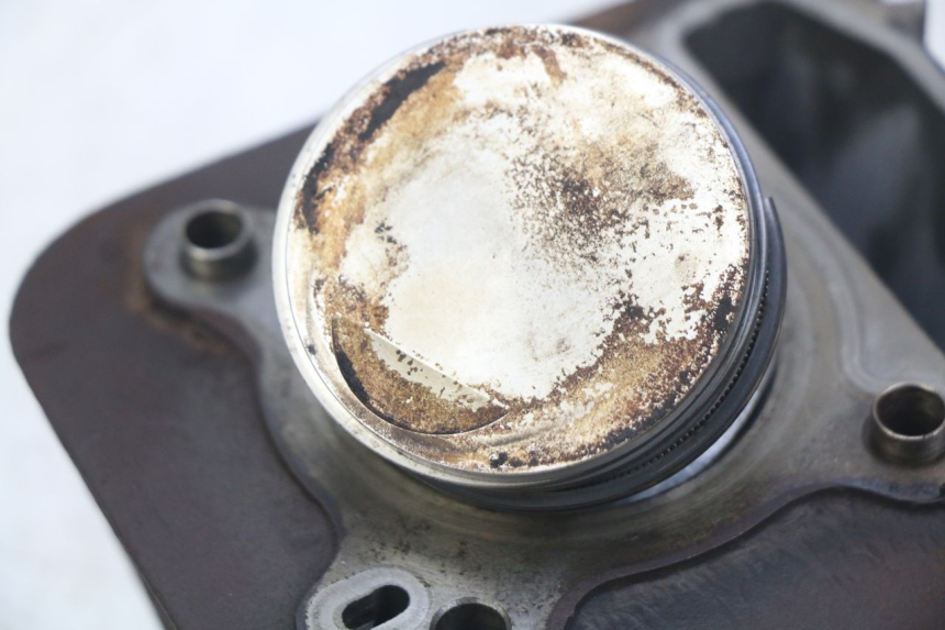 photo de CILINDRO PISTÓN PIAGGIO VESPA LXV 125 (2006 - 2009) - Otra vista del artículo