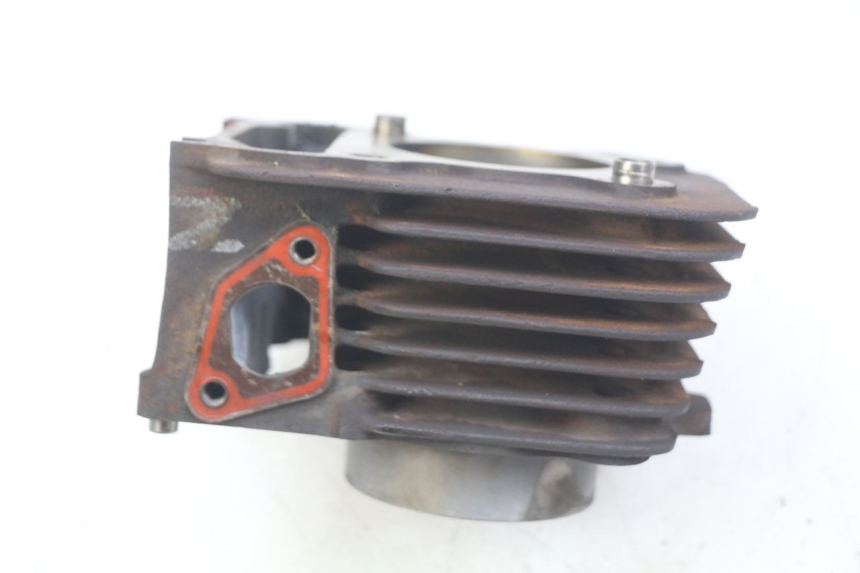 photo de CILINDRO PISTÓN PIAGGIO VESPA LXV 125 (2006 - 2009) - Detalles de los puntos de fijación