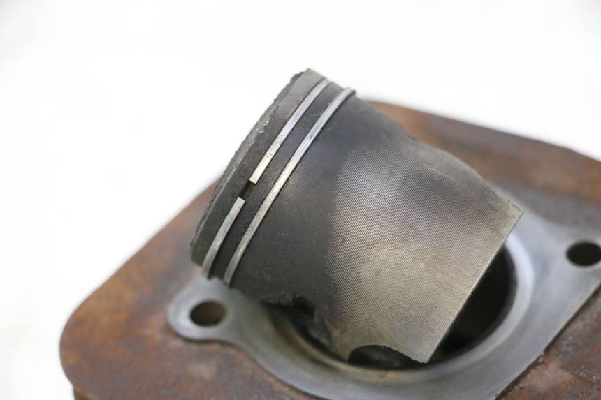 photo de CILINDRO PISTON PEUGEOT VIVACITY NEW 2T 50 (2008 - 2017) - Vista principal