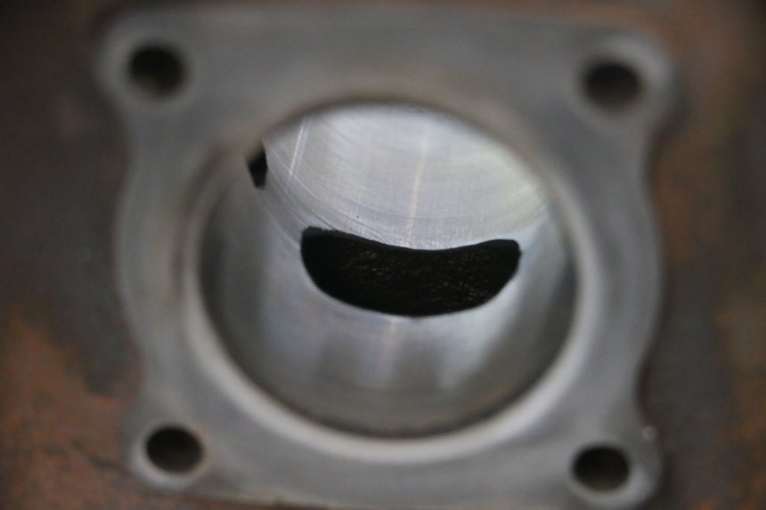 photo de CILINDRO PISTON PEUGEOT VIVACITY NEW 2T 50 (2008 - 2017) - Detalles de los puntos de fijación