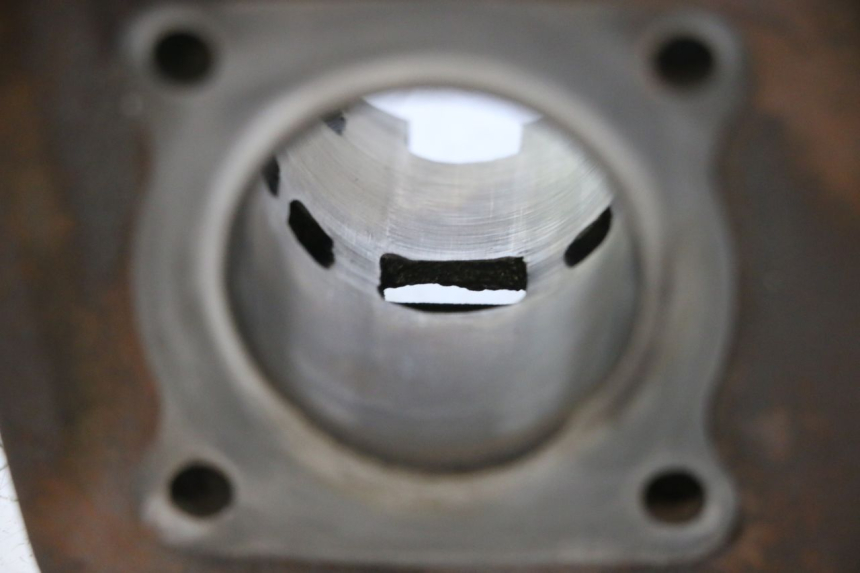 photo de CILINDRO PISTON PEUGEOT VIVACITY NEW 2T 50 (2008 - 2017) - Recambio usado revisado