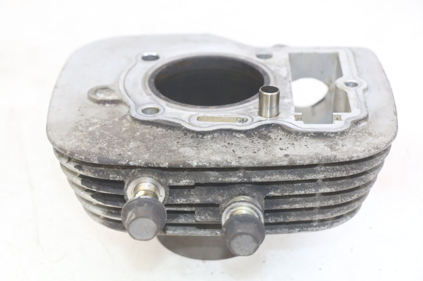 photo de CILINDRO PISTÓN DAELIM VJ ROADWIN FI 125 (2008 - 2017) - Primer plano de alta resolución