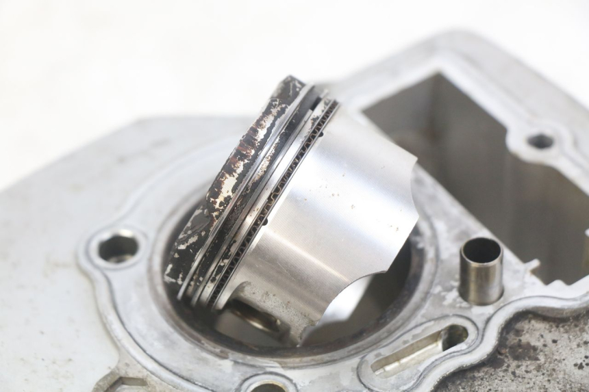 photo de CILINDRO PISTÓN DAELIM VJ ROADWIN FI 125 (2008 - 2017) - Inspección visual detallada