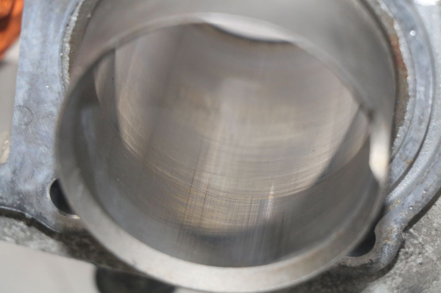 photo de CILINDRO PISTÓN DAELIM VJ ROADWIN FI 125 (2008 - 2017) - Zoom estado de uso