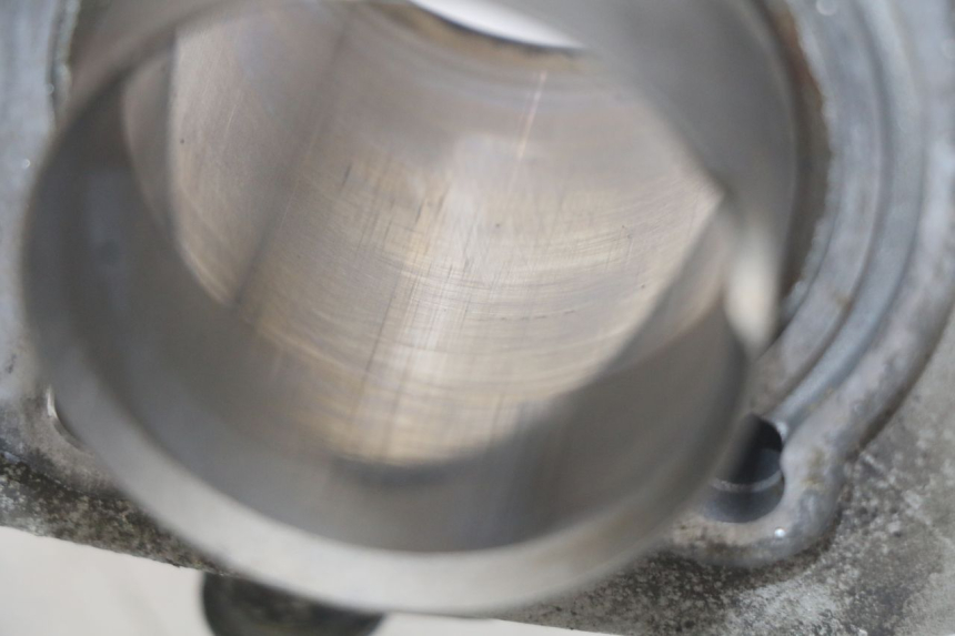 photo de CILINDRO PISTÓN DAELIM VJ ROADWIN FI 125 (2008 - 2017) - Otra perspectiva