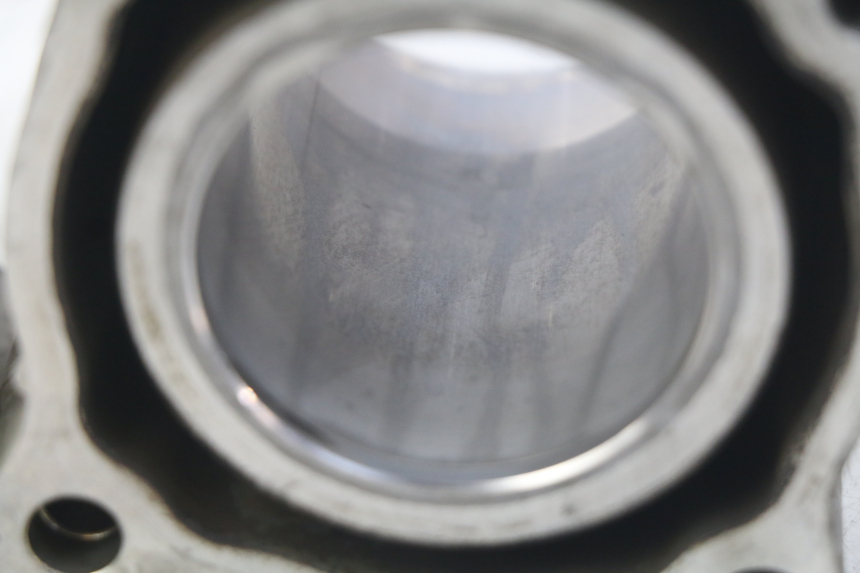 photo de CILINDRO PISTÓN YAMAHA XMAX X-MAX 125 (2006 - 2009) - Otra vista del artículo