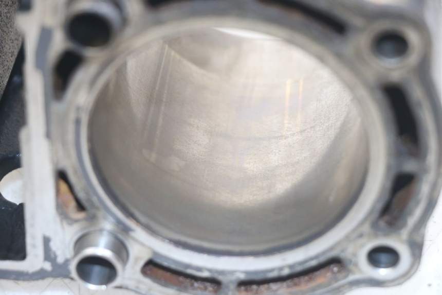 photo de CILINDRO PISTÓN YAMAHA X-MAX XMAX 250 (2006 - 2009) - Otra perspectiva