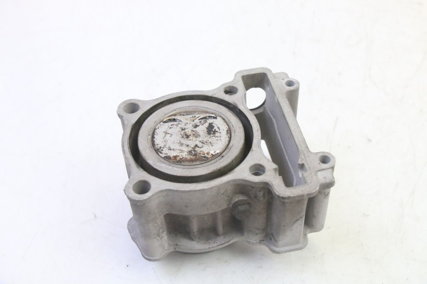 photo de CILINDRO PISTON YAMAHA X-MAX XMAX 125 (2010 - 2013) - Otra perspectiva