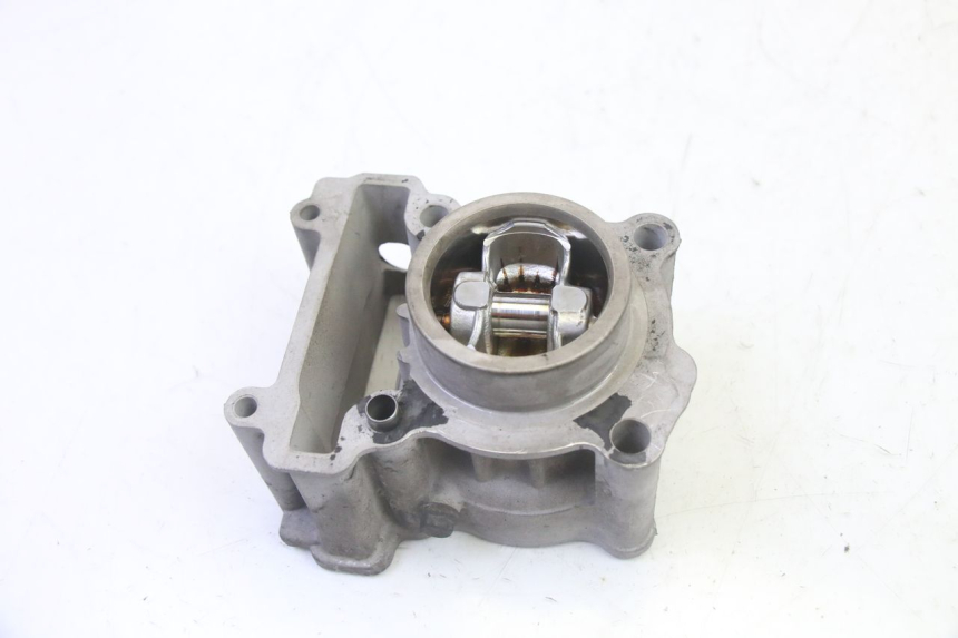 photo de CILINDRO PISTON YAMAHA X-MAX XMAX 125 (2010 - 2013) - Primer plano técnico