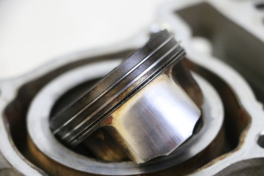 photo de CILINDRO PISTON YAMAHA X-MAX XMAX 125 (2010 - 2013) - Inspección visual detallada