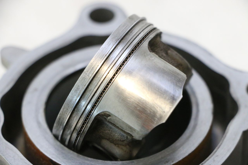 photo de CILINDRO PISTON YAMAHA X-MAX XMAX 125 (2010 - 2013) - Inspección visual detallada