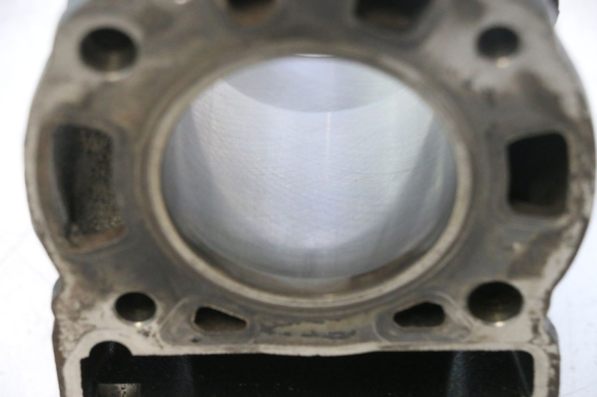 photo de CILINDRO PISTÓN PIAGGIO X9 EVOLUTION 125 (2003 - 2007) - Primer plano de alta resolución
