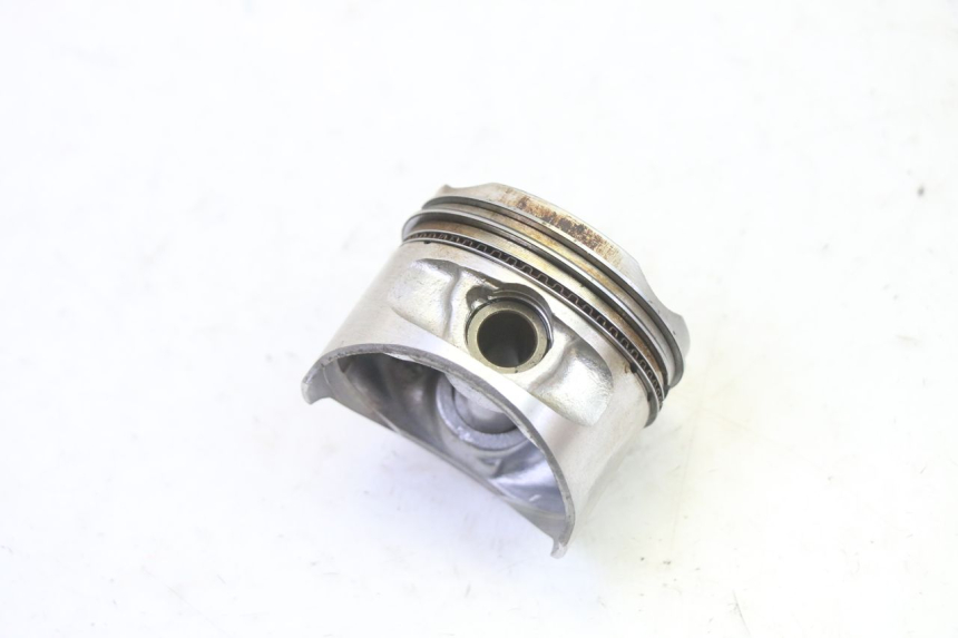photo de CILINDRO PISTÓN PIAGGIO XEVO - X EVO 125 (2007 - 2017) - Enfoque en la estructura