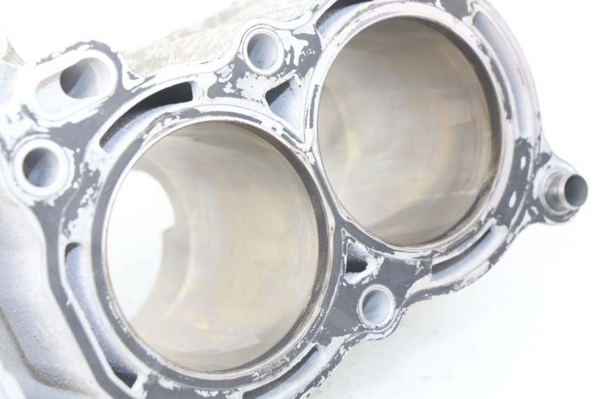 photo de CILINDRO PISTON YAMAHA XP T-MAX TMAX ABS 530 (2012 - 2015) - Primer plano técnico