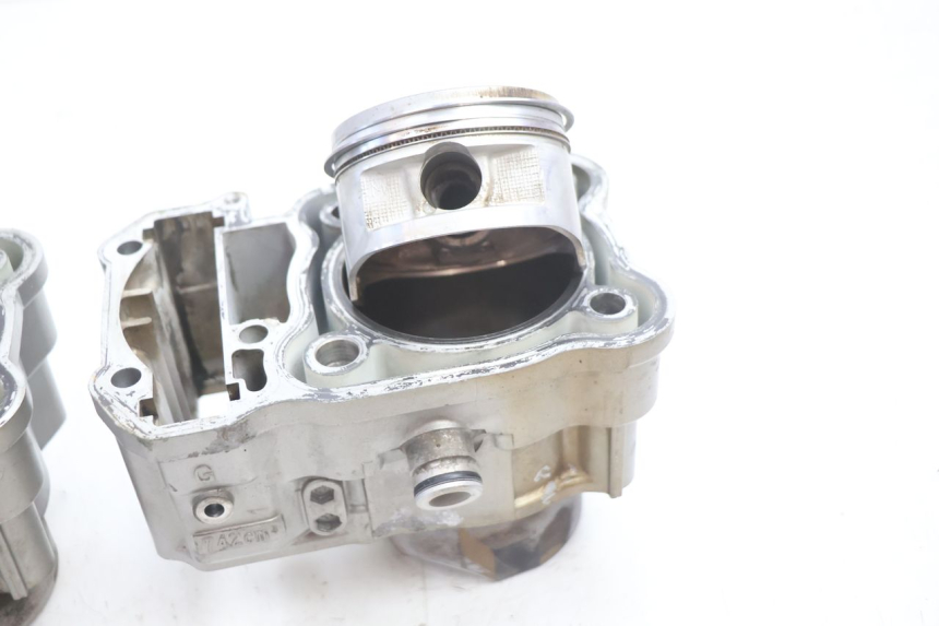 photo de CILINDRO PISTON HONDA XRV AFRICA TWIN 750 (1990 - 1992) - Zoom estado de uso