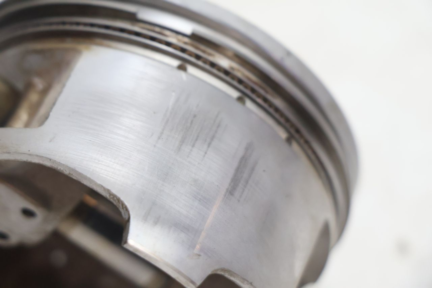 photo de CILINDRO PISTON HONDA XRV AFRICA TWIN 750 (1990 - 1992) - Zoom estado de uso