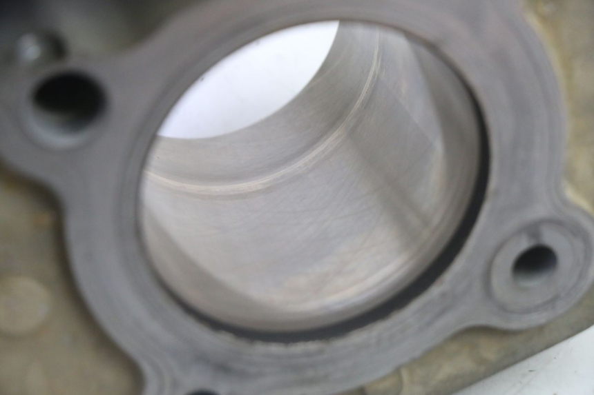 photo de CILINDRO PISTON YAMAHA YFM R RAPTOR 250 (2008 - 2014) - Enfoque en la estructura