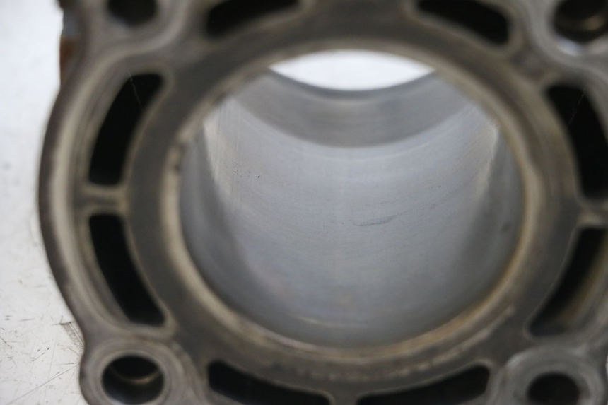 photo de CILINDRO PISTÓN YAMAHA YP MAJESTY 125 (2002 - 2006) - Primer plano técnico