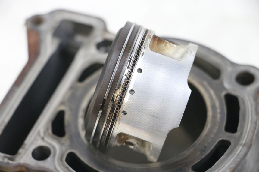 photo de CILINDRO PISTÓN YAMAHA YP MAJESTY 125 (2002 - 2006) - Marcados y referencias originales