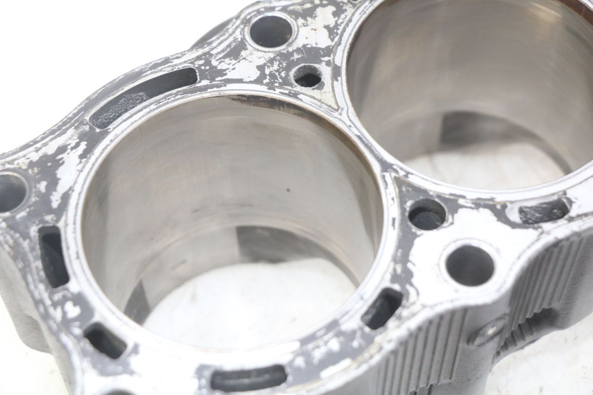 photo de CILINDRO PISTÓN YAMAHA YZF R1 1000 (2007 - 2008) - Zoom sobre los componentes