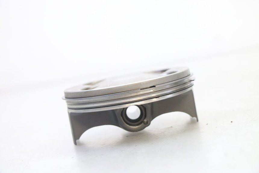 photo de CILINDRO PISTON YAMAHA YZF YZ-F 450 (2014 - 2016) - Enfoque en la estructura