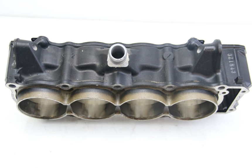 photo de CILINDRO PISTÓN KAWASAKI Z ABS 1000 (2014 - 2020) - Detalles de los puntos de fijación