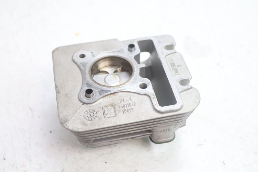 photo de CILINDRO PISTON PIAGGIO ZIP IGET 4T 50 (2021 - 2023) - Otra perspectiva