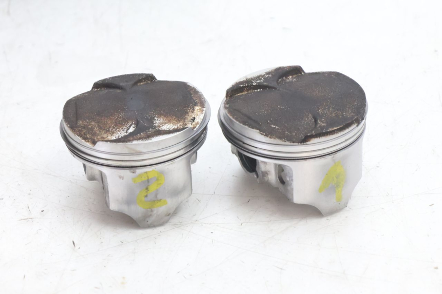photo de CILINDRO PISTON KAWASAKI ZZR 600 (1995 - 2004) - Enfoque en la estructura