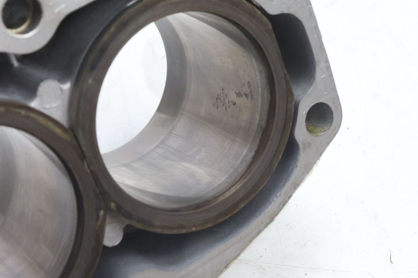 photo de CILINDRO PISTON KAWASAKI ZZR 600 (1995 - 2004) - Otra perspectiva