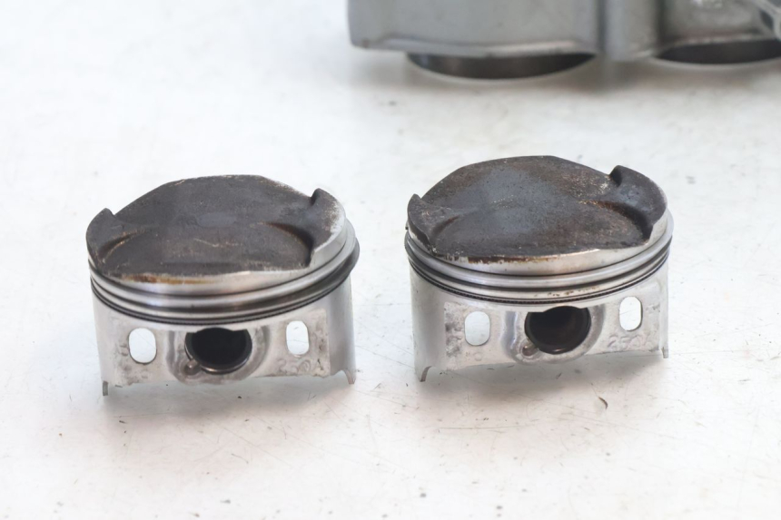 photo de CILINDRO PISTON KAWASAKI ZZR 600 (1995 - 2004) - Marcados y referencias originales