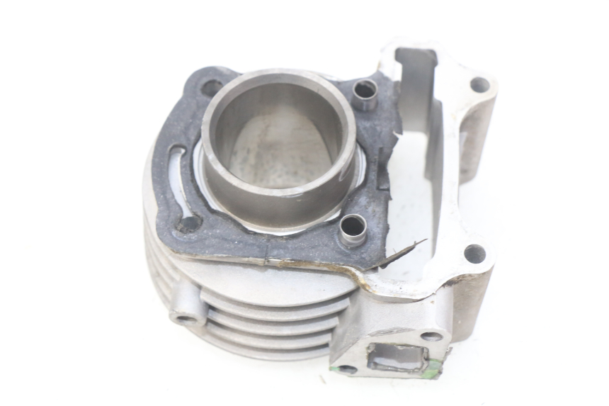 photo de CILINDRO TNT MOTOR ROMA 10' 4T 50 (2007 - 2018) - Primer plano técnico