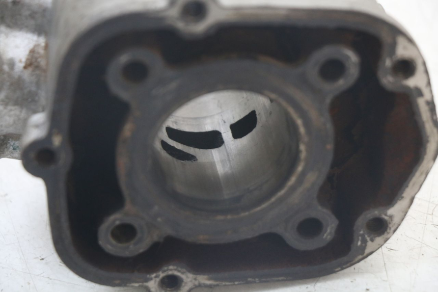 photo de CILINDRO DERBI SENDA SM X-TREME 50 (2006 - 2010) - Detalles de los puntos de fijación