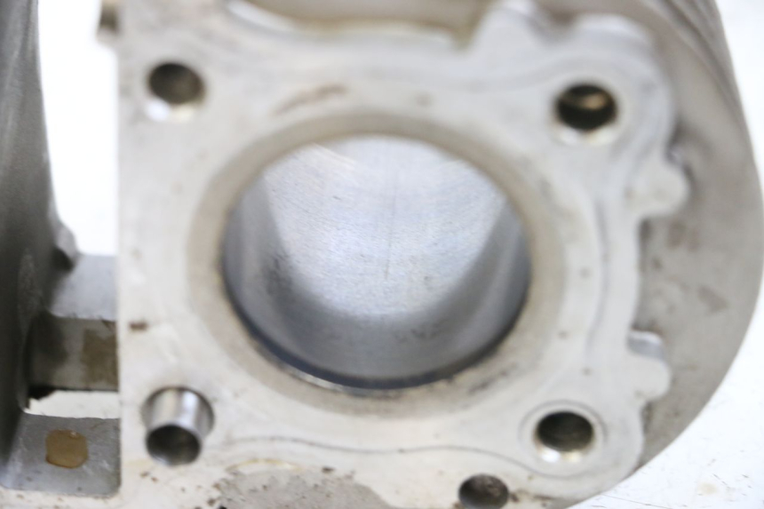 photo de CILINDRO PEUGEOT V-CLIC VCLIC 50 (2007 - 2013) - Zoom estado de uso