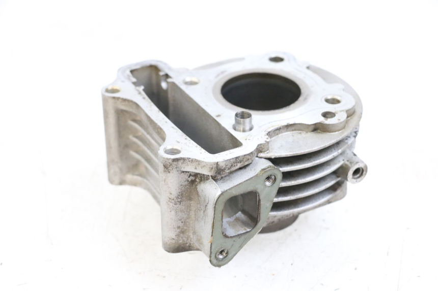 photo de CILINDRO PEUGEOT V-CLIC VCLIC 50 (2007 - 2013) - Estado de la superficie y material