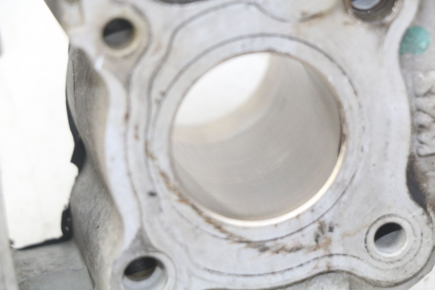 photo de CILINDRO PEUGEOT VIVACITY NEW 4T 50 (2008 - 2017) - Zoom estado de uso