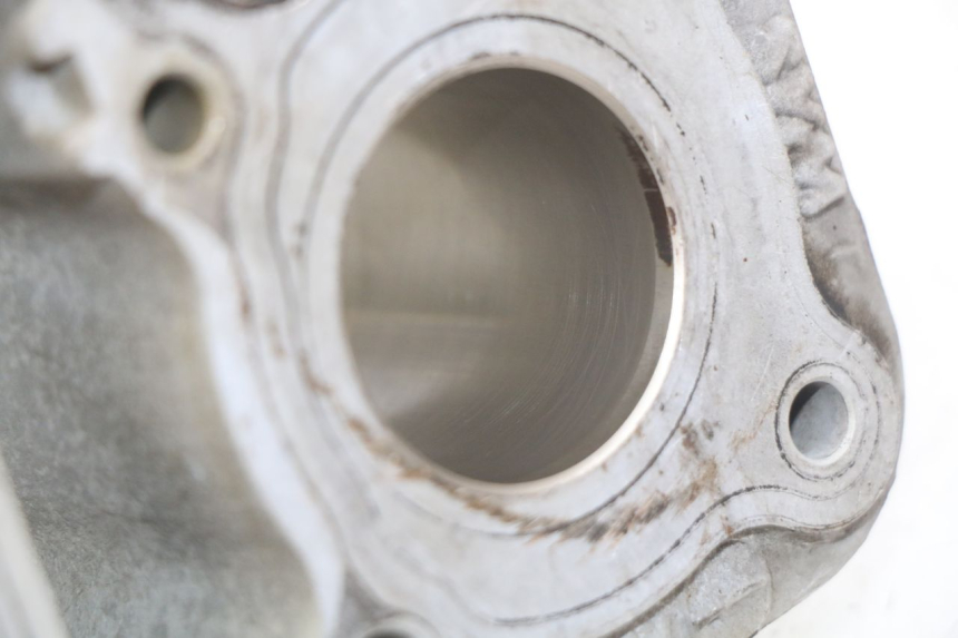 photo de CILINDRO PEUGEOT VIVACITY NEW 4T 50 (2008 - 2017) - Detalles de los puntos de fijación