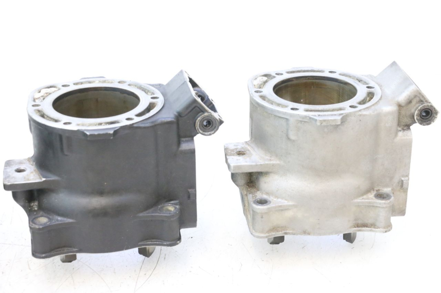 photo de CILINDRO YAMAHA WAVE RUNNER GP R 1200 (2000 - 2003) - Detalles de los puntos de fijación
