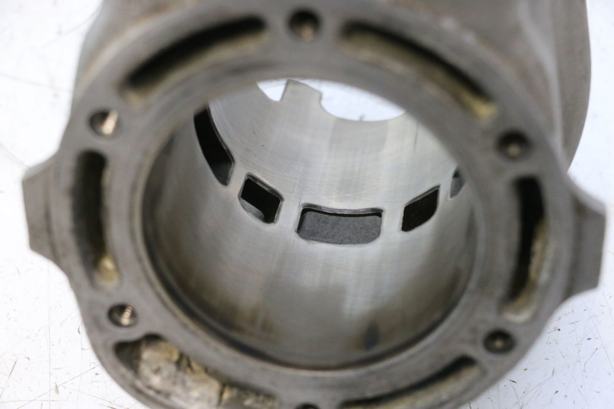 photo de CILINDRO YAMAHA WAVE RUNNER GP R 1200 (2000 - 2003) - Otra perspectiva