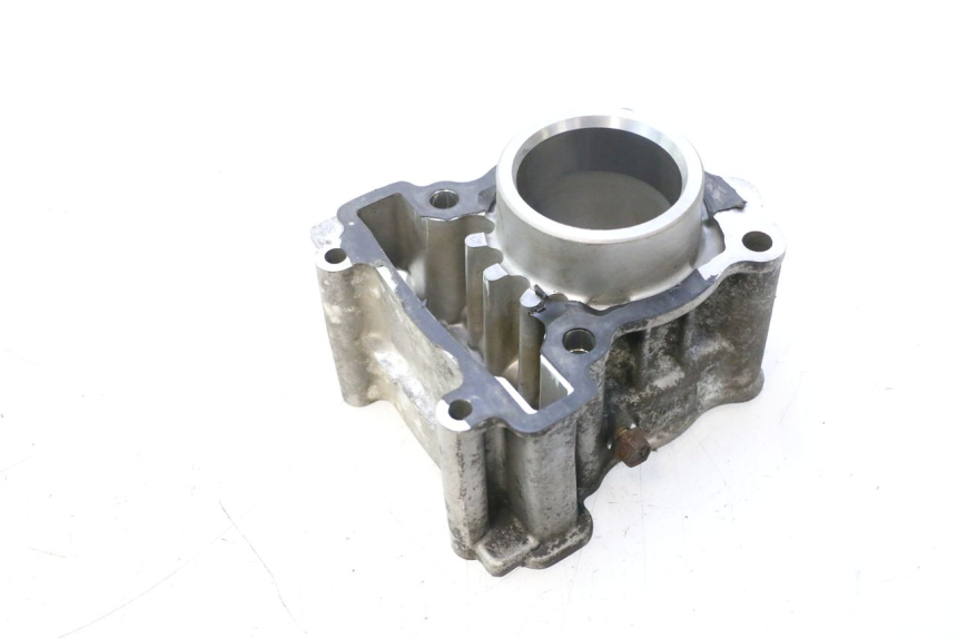 photo de CILINDRO YAMAHA XMAX X-MAX 125 (2006 - 2009) - Detalles de los puntos de fijación