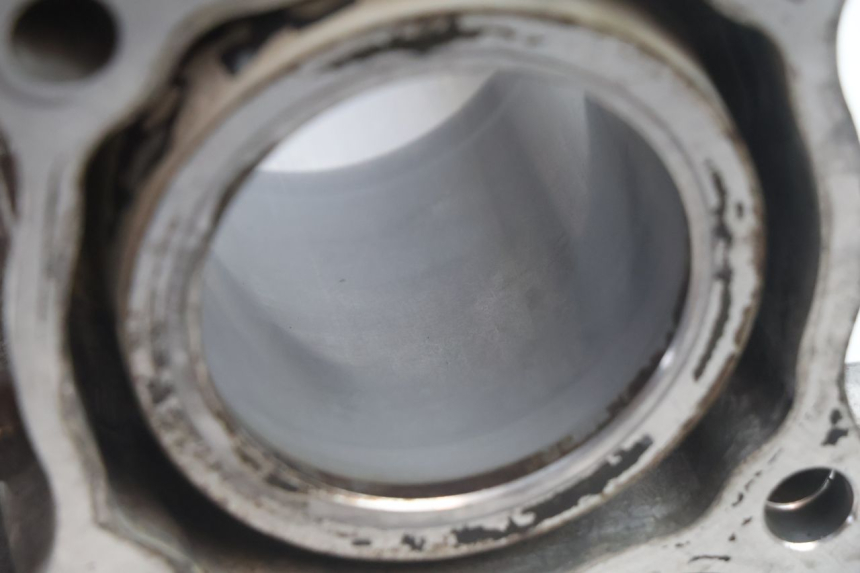 photo de CILINDRO YAMAHA X-MAX XMAX 125 (2010 - 2013) - Detalles de los puntos de fijación
