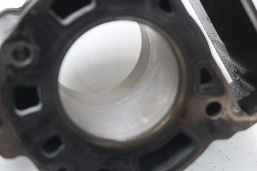 photo de CILINDRO PIAGGIO X8 125 (2004 - 2007) - Detalles de los puntos de fijación