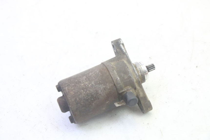 photo de MOTOR DE ARRANQUE. KYMCO AGILITY 16+ 4T 50 (2018 - 2023) - Otra perspectiva