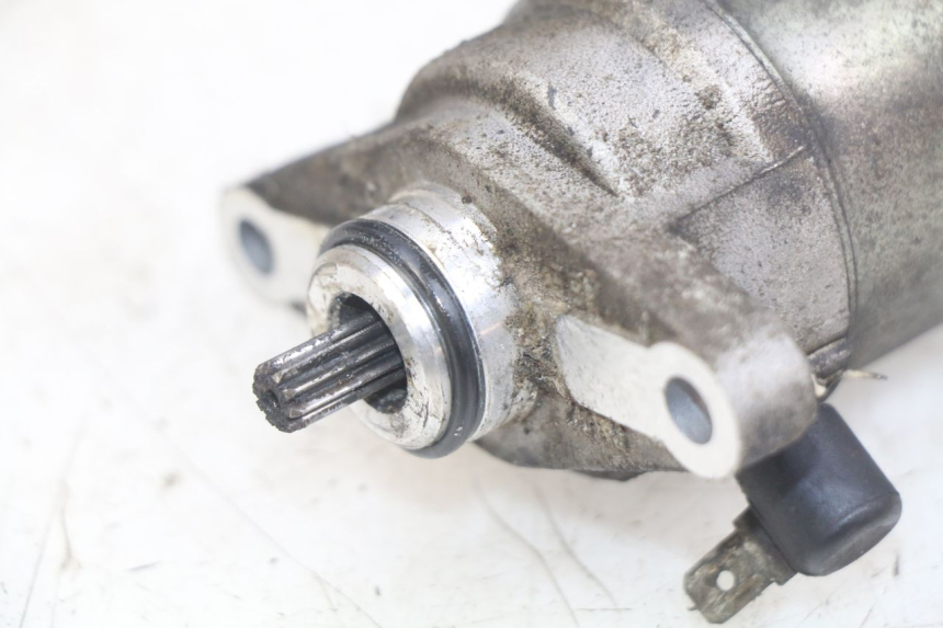 photo de MOTOR DE ARRANQUE KYMCO AGILITY RS 4T 50 (2009 - 2013) - Otra perspectiva