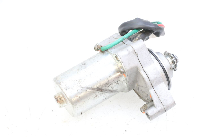 photo de ARRANQUE MAG POWER BOMBERS 4T 50 (2016 - 2026) - Primer plano técnico