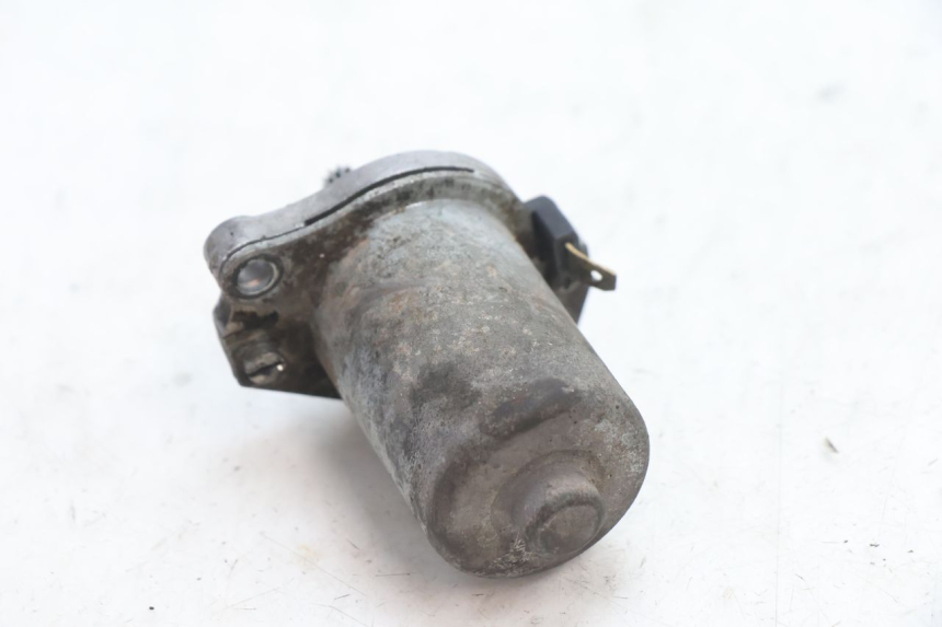 photo de MOTOR DE ARRANQUE MBK BOOSTER SPIRIT 50 (1999 - 2003) - Detalles de los puntos de fijación
