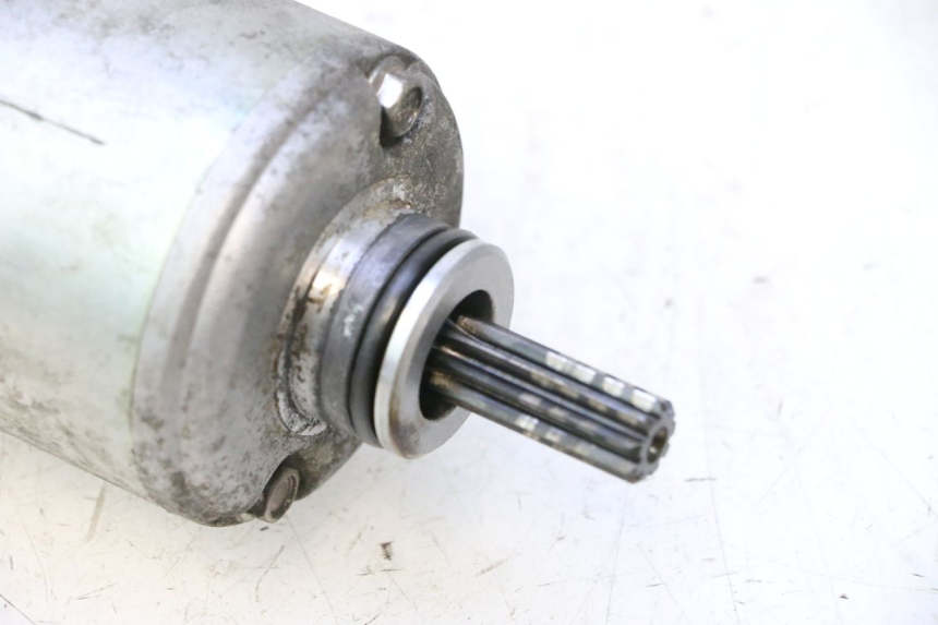 photo de ARRANQUE SUZUKI BURGMAN EXECUTIVE ABS 650 (2006 - 2012) - Primer plano técnico