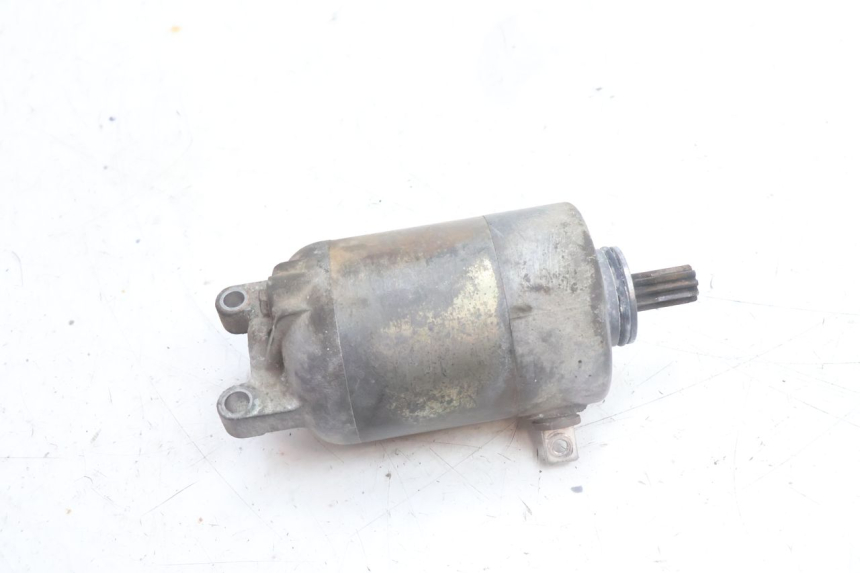 photo de ARRANQUE YAMAHA BW'S BWS 125 (2010 - 2013) - Primer plano técnico
