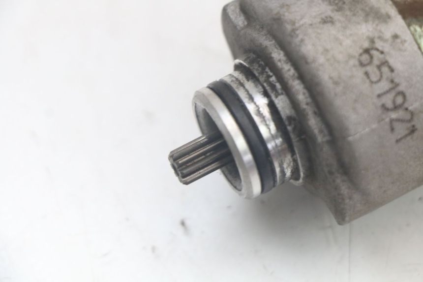 photo de MOTOR DE ARRANQUE SYM CROX 4T 50 (2016 - 2023) - Detalle de la pieza